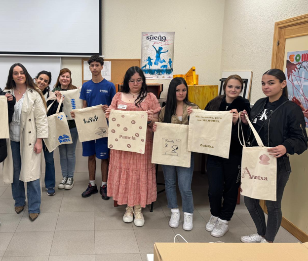 Taller creativo de diseño y sublimación de Tote Bags